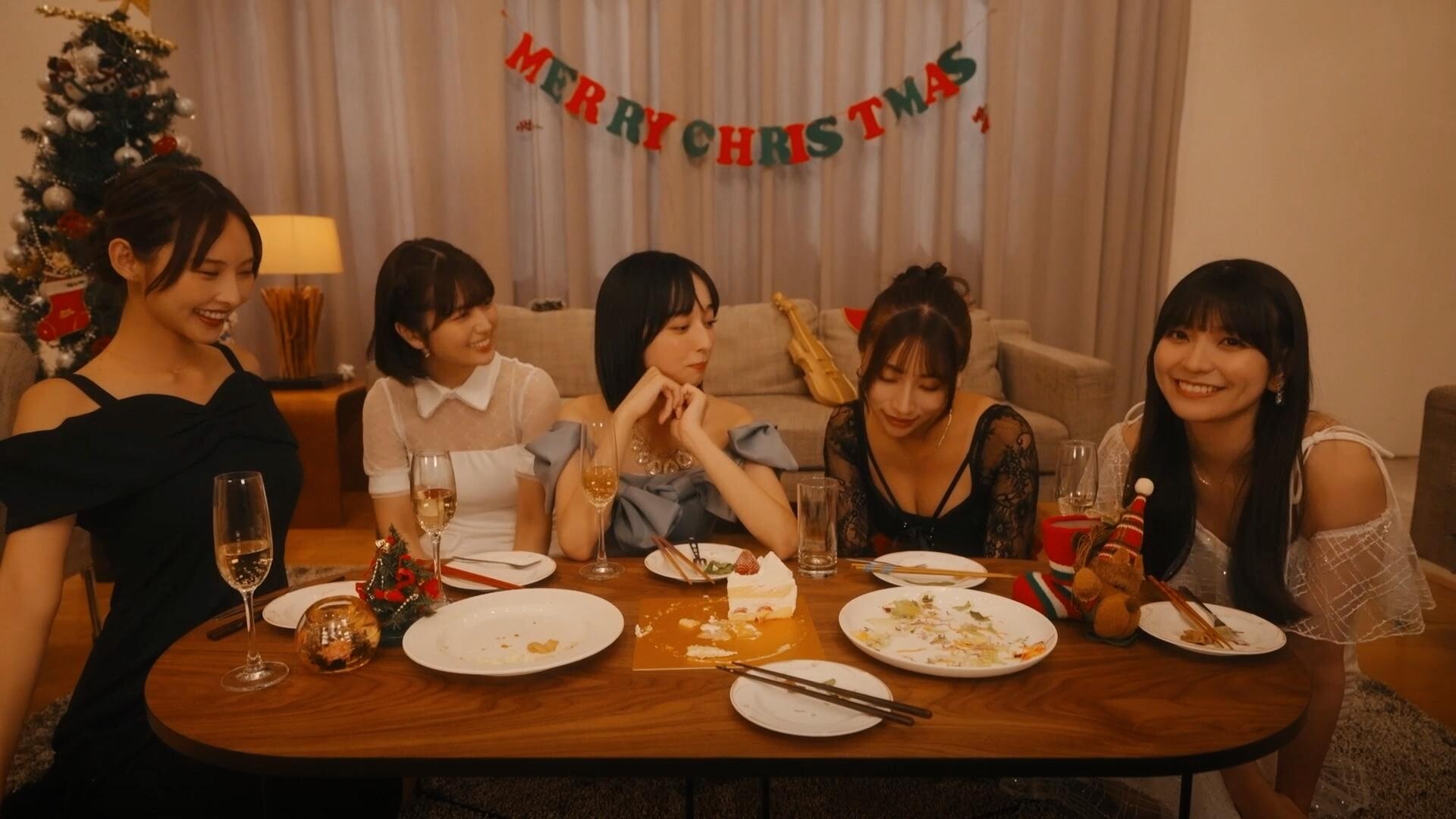 嘟嘟嘟~恋爱信号响不停，美女室友们教我如何淡定？-铁虎资源网