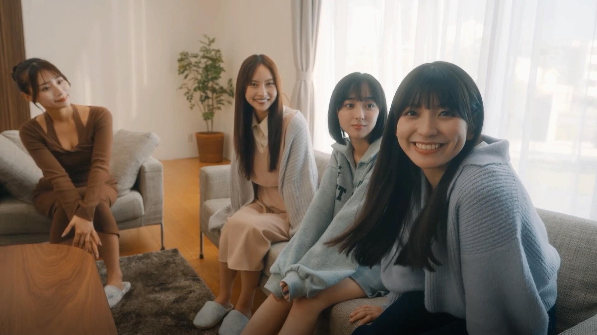 嘟嘟嘟~恋爱信号响不停，美女室友们教我如何淡定？